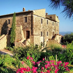 https://fattoria-del-baccinello.it-tuscanyhotel.com